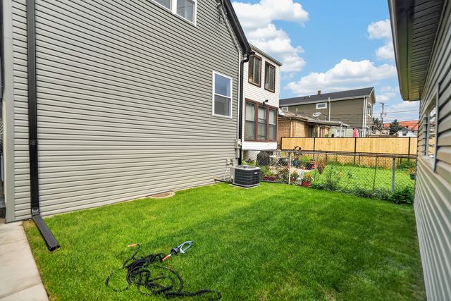 3527 N Kostner Avenue, Chicago, IL 60641