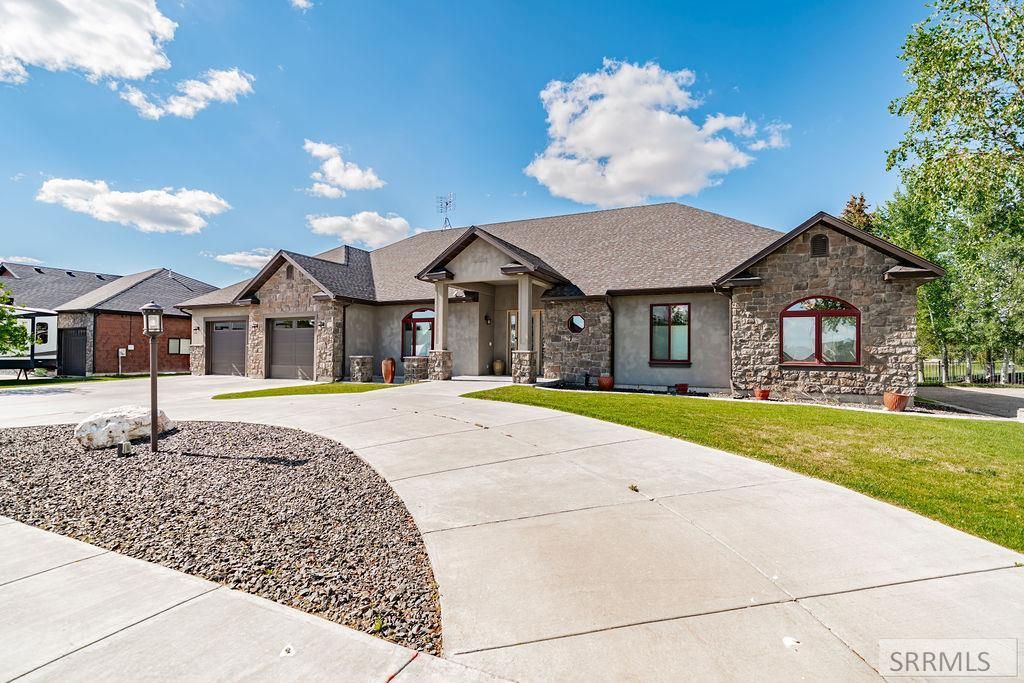 Image 1 of property listing at 899 N Von Elm Drive, Blackfoot, ID 83221