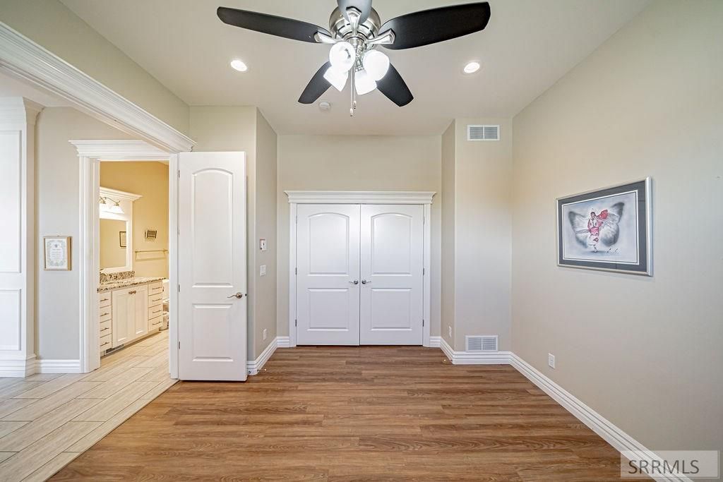Image 18 of property listing at 899 N Von Elm Drive, Blackfoot, ID 83221