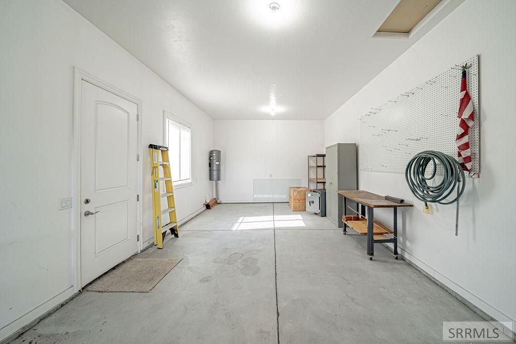Image 37 of property listing at 899 N Von Elm Drive, Blackfoot, ID 83221