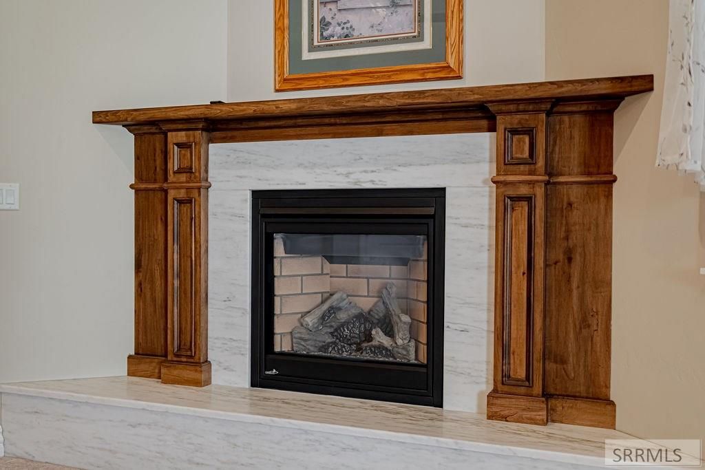 Image 6 of property listing at 899 N Von Elm Drive, Blackfoot, ID 83221