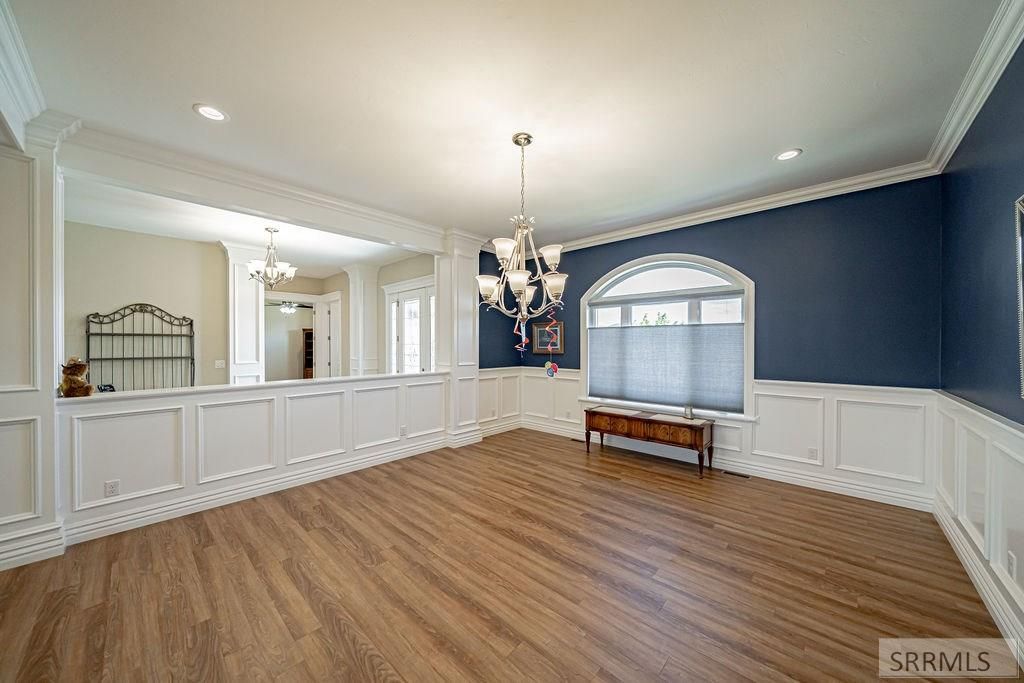 Image 8 of property listing at 899 N Von Elm Drive, Blackfoot, ID 83221
