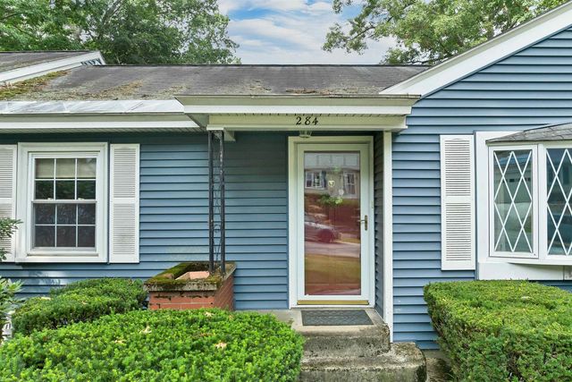 284 Hawthorne Street, Manchester, NH 03104