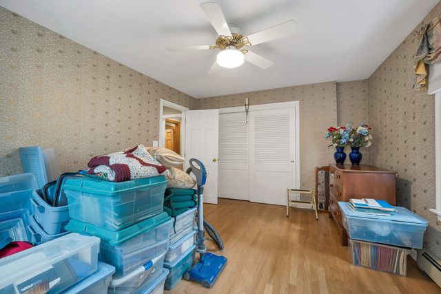 284 Hawthorne Street, Manchester, NH 03104