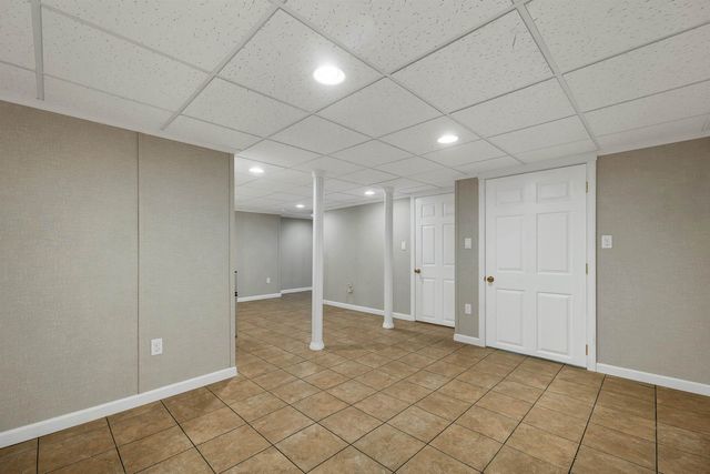 284 Hawthorne Street, Manchester, NH 03104