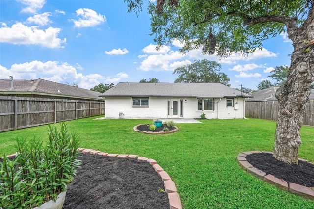 5507 De Milo Drive, Houston, TX 77092