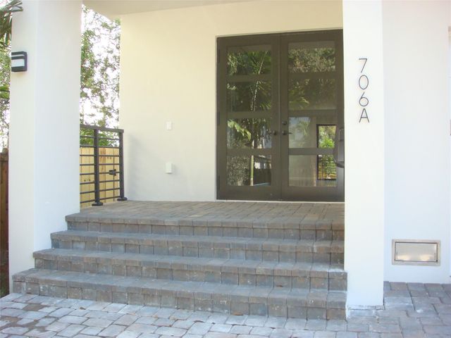 706 SW 9 Te A, Fort Lauderdale, FL 33315