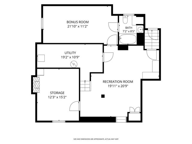 4 Woodlawn Oval, Wellesley, MA 02481