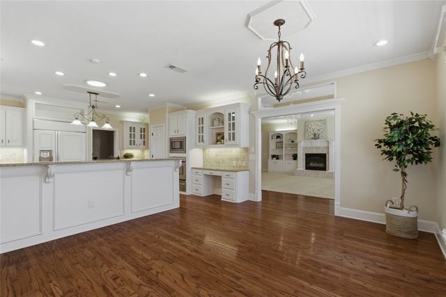 519 E Hickory Ridge Circle, Argyle, TX 76226