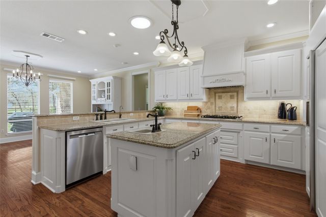 519 E Hickory Ridge Circle, Argyle, TX 76226