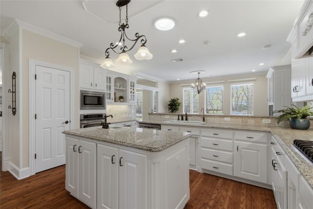 519 E Hickory Ridge Circle, Argyle, TX 76226