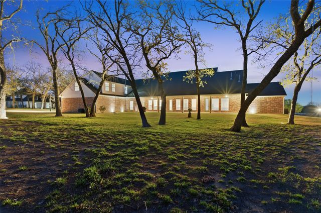 519 E Hickory Ridge Circle, Argyle, TX 76226