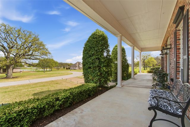 519 E Hickory Ridge Circle, Argyle, TX 76226