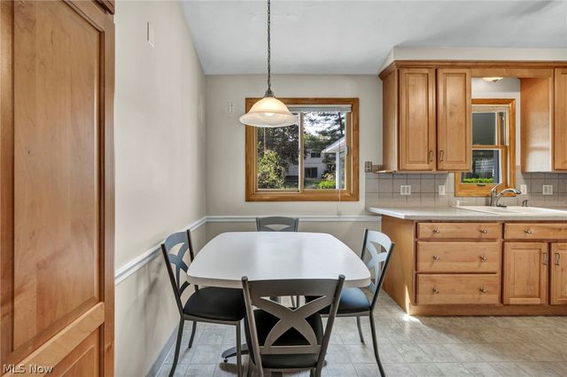 1994 Aldersgate Drive, Lyndhurst, OH 44124
