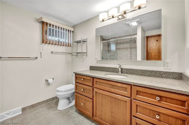 1994 Aldersgate Drive, Lyndhurst, OH 44124