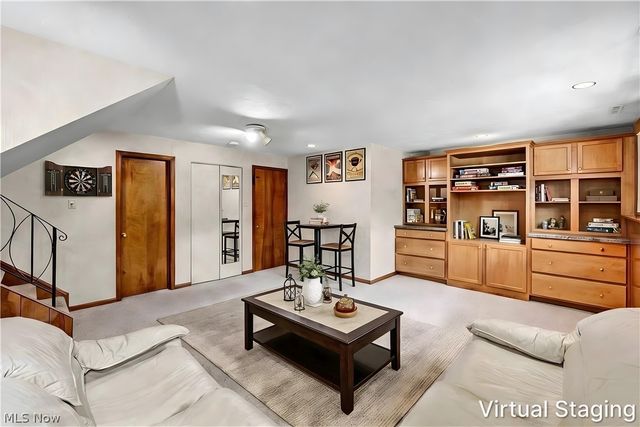 1994 Aldersgate Drive, Lyndhurst, OH 44124