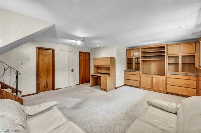 1994 Aldersgate Drive, Lyndhurst, OH 44124