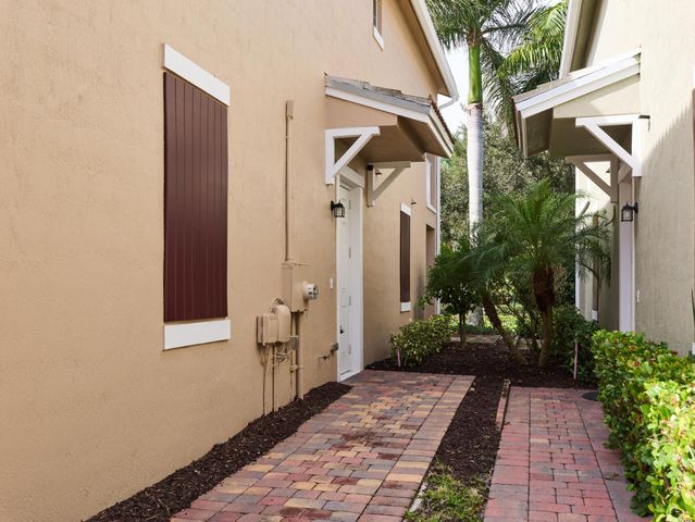 1080 Community Drive, Jupiter, FL 33458