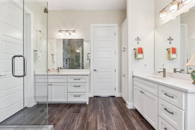 26 Quiet Meadow CIR, Wimberley, TX 78676