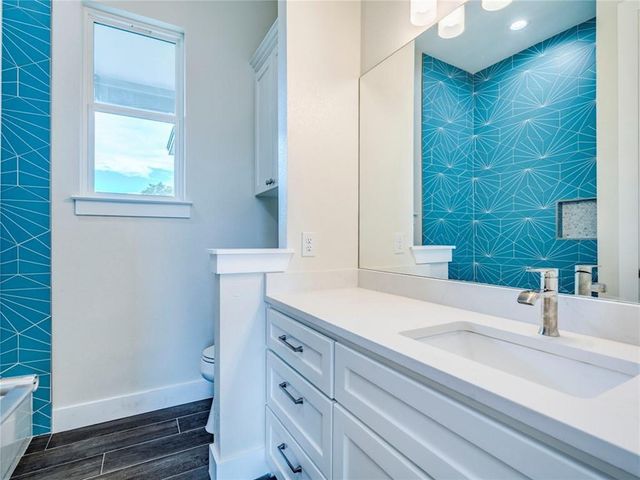 26 Quiet Meadow CIR, Wimberley, TX 78676