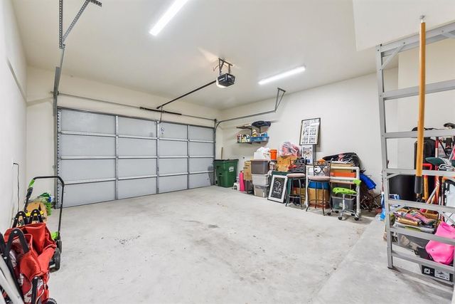 26 Quiet Meadow CIR, Wimberley, TX 78676