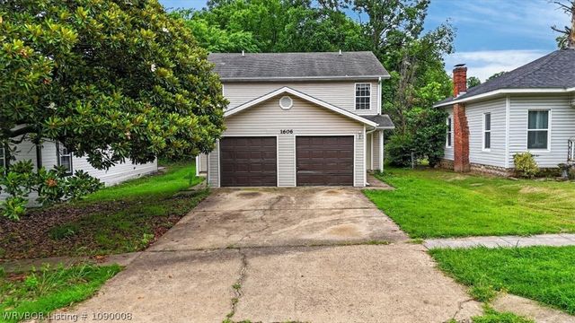 1606 Cedar Street, Van Buren, AR 72956