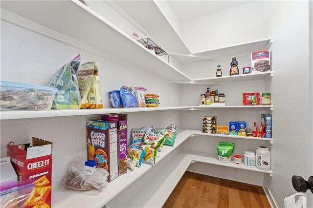 18926 Ocheltree Street, Spring Hill, KS 66083