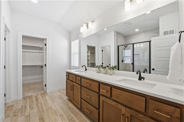 18926 Ocheltree Street, Spring Hill, KS 66083