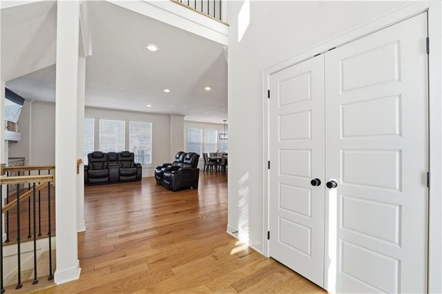 18926 Ocheltree Street, Spring Hill, KS 66083