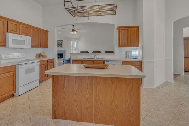 6607 Terrace Glen Drive, Arlington, TX 76002