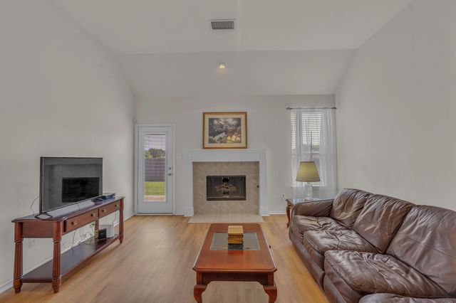 6607 Terrace Glen Drive, Arlington, TX 76002