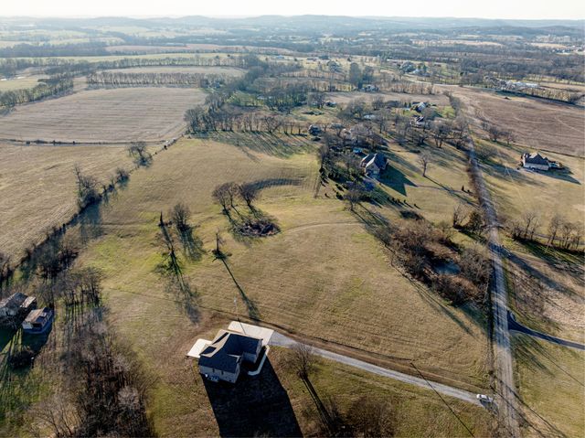 508 Branham Mill Rd, Gallatin, TN 37066