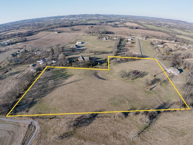 508 Branham Mill Rd, Gallatin, TN 37066