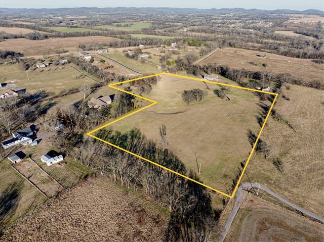 508 Branham Mill Rd, Gallatin, TN 37066