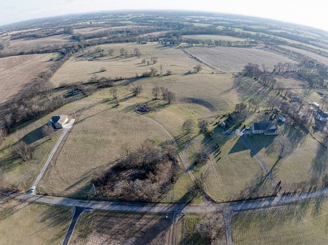 508 Branham Mill Rd, Gallatin, TN 37066