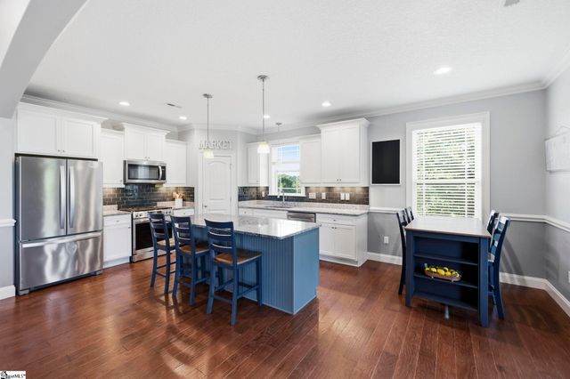 720 E Ridgewater Drive, Chesnee, SC 29323
