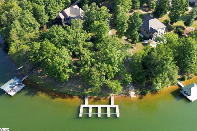 720 E Ridgewater Drive, Chesnee, SC 29323