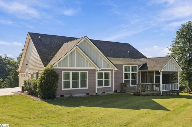 720 E Ridgewater Drive, Chesnee, SC 29323