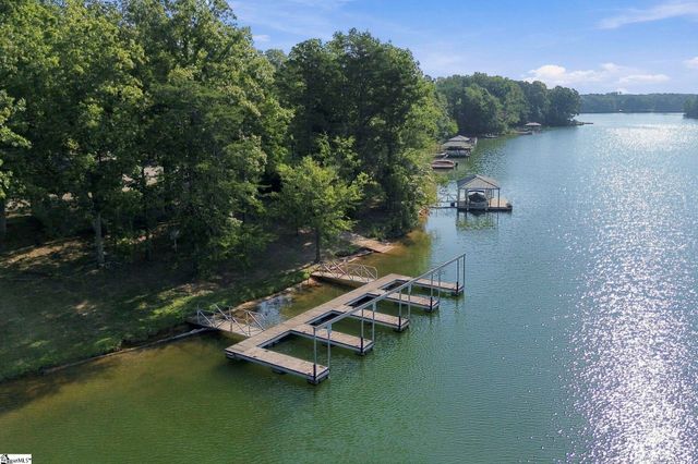 720 E Ridgewater Drive, Chesnee, SC 29323