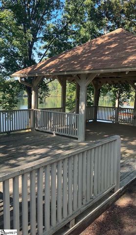 720 E Ridgewater Drive, Chesnee, SC 29323