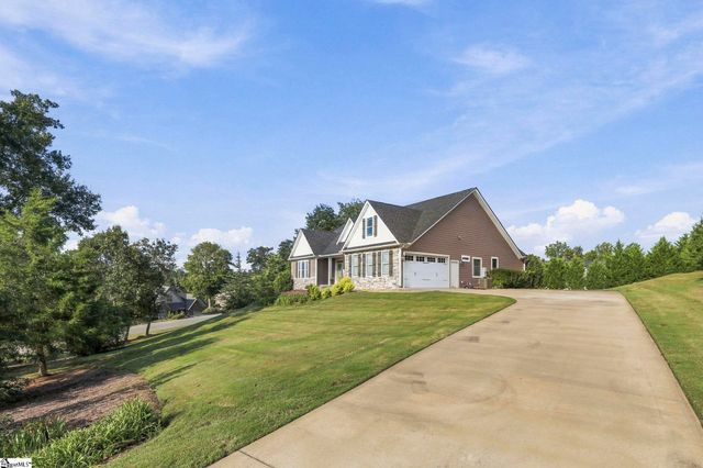 720 E Ridgewater Drive, Chesnee, SC 29323