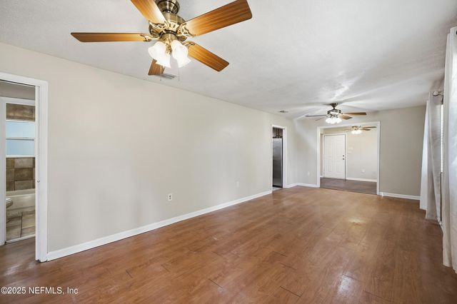 11948 AARON Road, Jacksonville, FL 32218