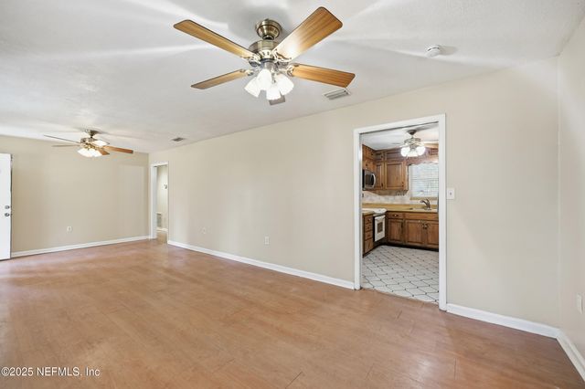 11948 AARON Road, Jacksonville, FL 32218