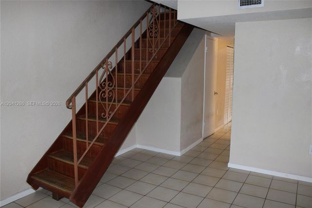 5446 W 26th Avenue C20, Hialeah, FL 33016