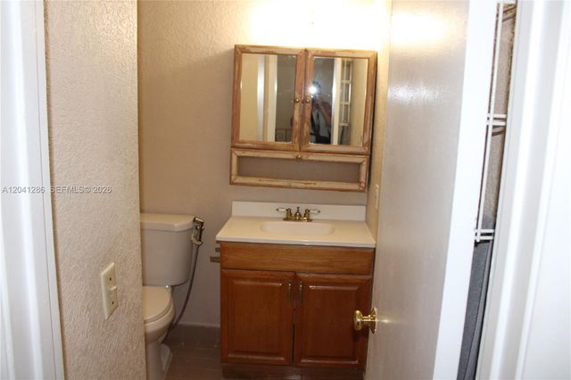 5446 W 26th Avenue C20, Hialeah, FL 33016