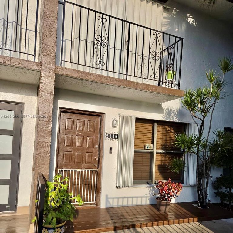 5446 W 26th Avenue C20, Hialeah, FL 33016