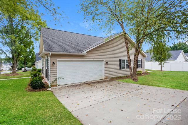 15387 Leslie Brook Road, Huntersville, NC 28078