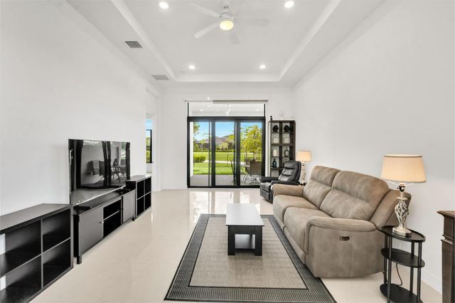 5357 Saint Armands Way, Westlake, FL 33470