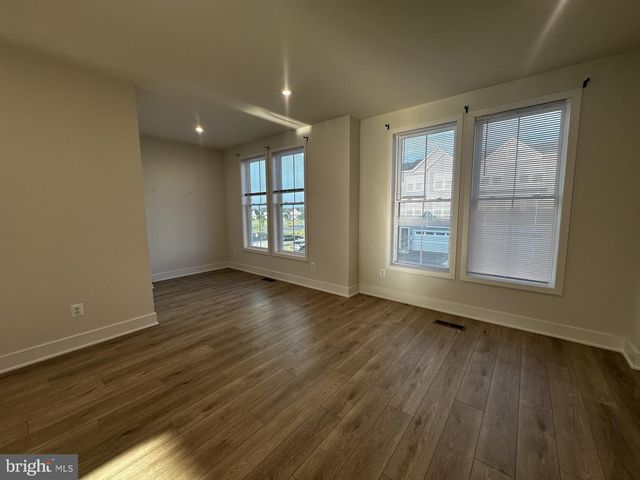 112 GALAXY, Stephenson, VA 22656