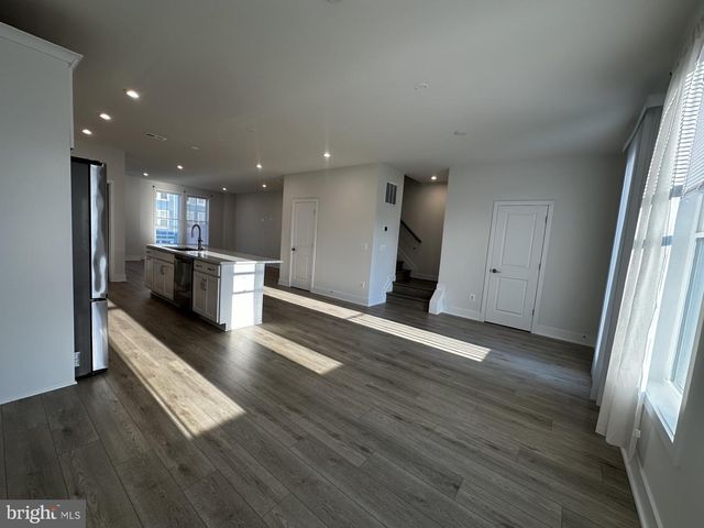 112 GALAXY, Stephenson, VA 22656
